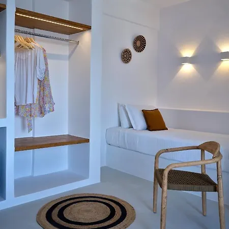 Five Senses Parikia (Paros)