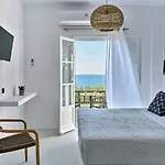 Aparthotel Five Senses 4*